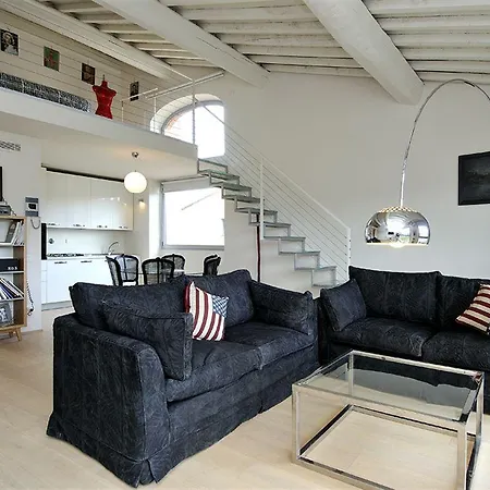 Loft In *